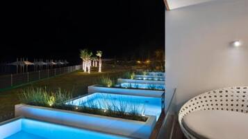 Minibar, in-room safe, blackout curtains, iron/ironing board