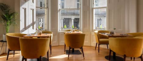 Colazione a pagamento, servita tutte le mattine