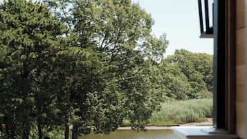 MADAME WATERSIDE 2 QUEEN | Lake view