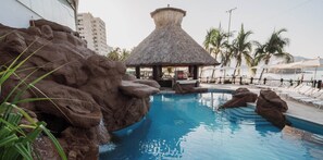 4 piscinas al aire libre