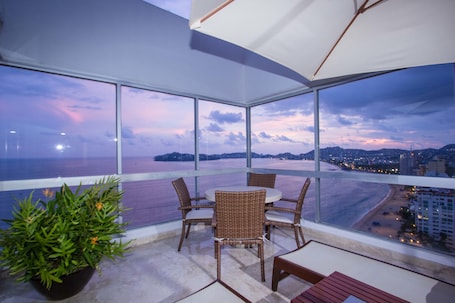 Vista a la playa o al mar. HS HOTSSON Hotel Acapulco