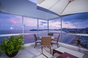 Presidential-Suite, 2 Schlafzimmer, eigener Pool, Meerblick | Strand-/Meerblick