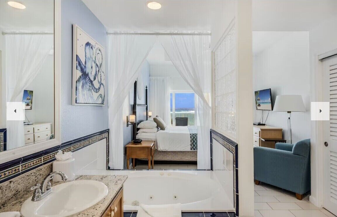 Studio Suite (Beachfront Deluxe Studio Suite)