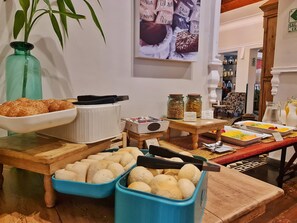 Desayuno completo incluido todos los días 