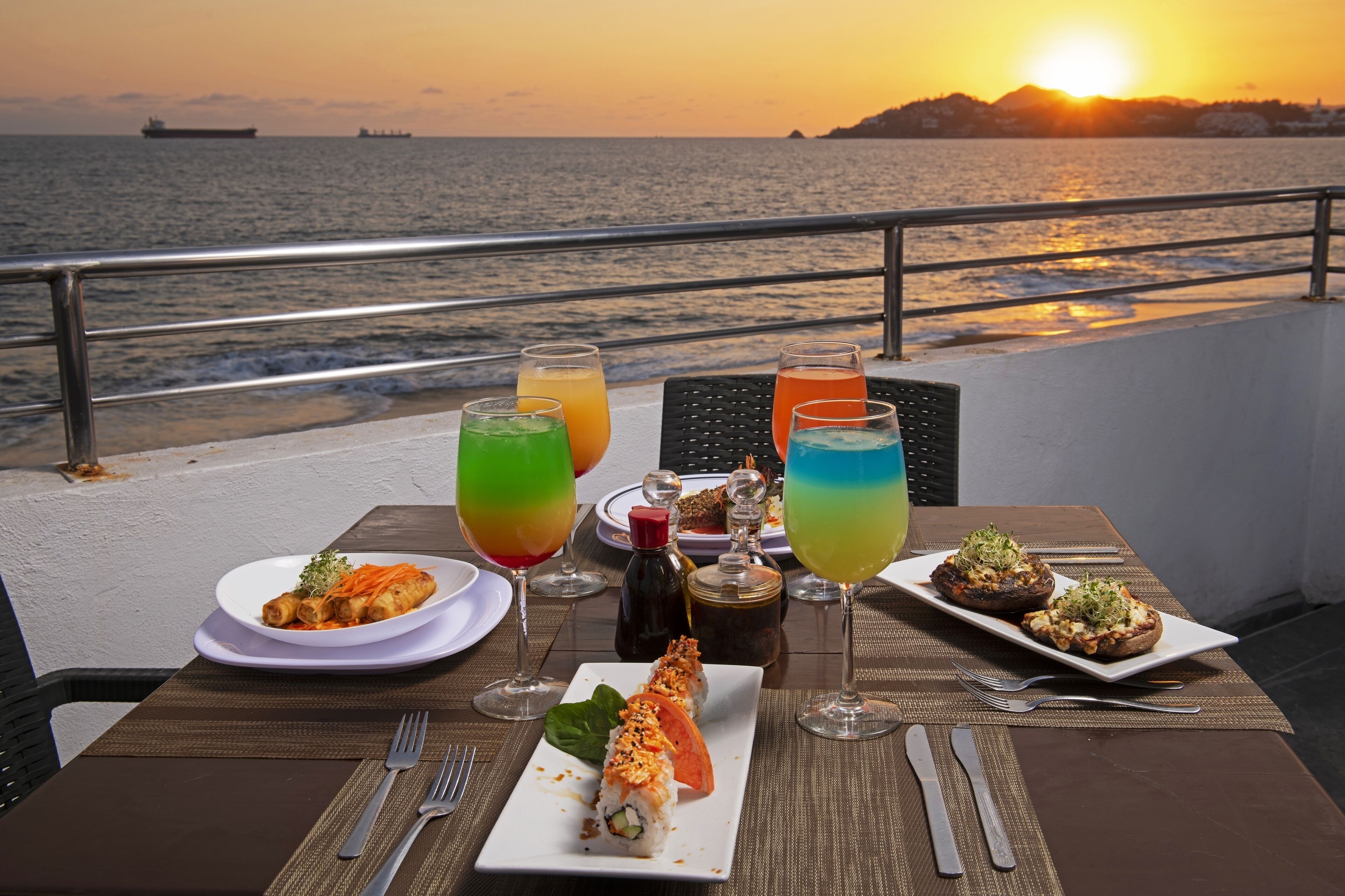 Breakfast, lunch, dinner served; Mexican cuisine 