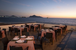 Breakfast, lunch, dinner served; Mexican cuisine