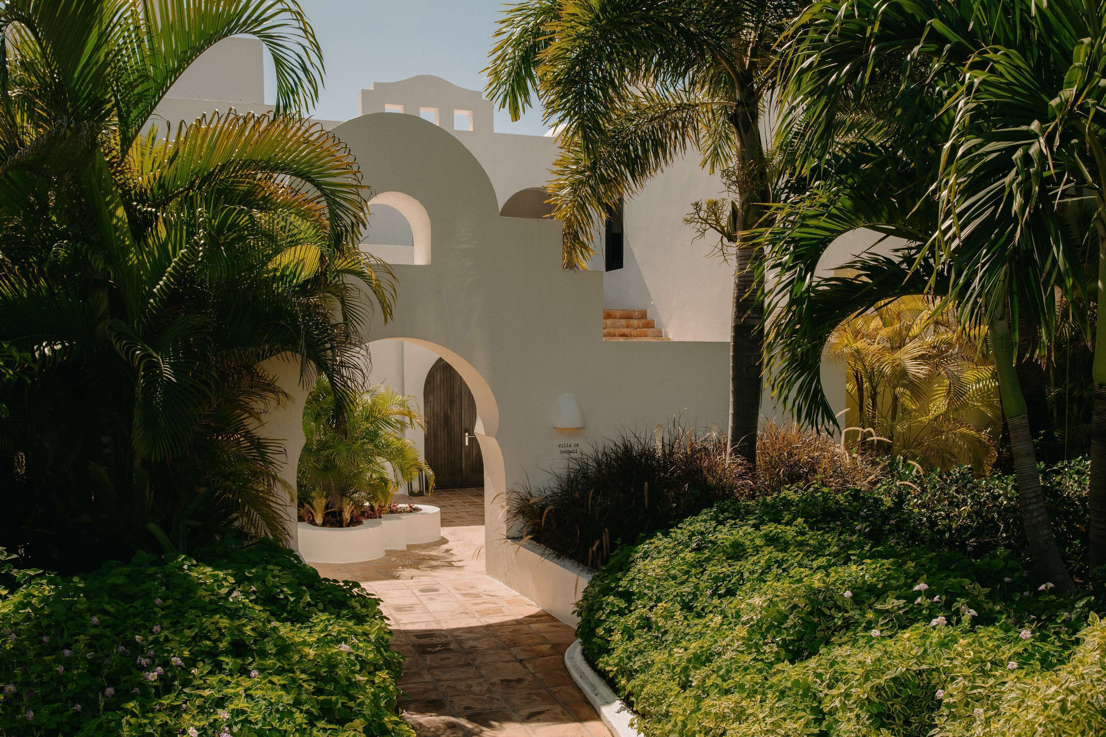 suite, 2 bedrooms, beachfront (jonquil) | 1 bedroom, frette italian sheets, premium bedding, free minibar items