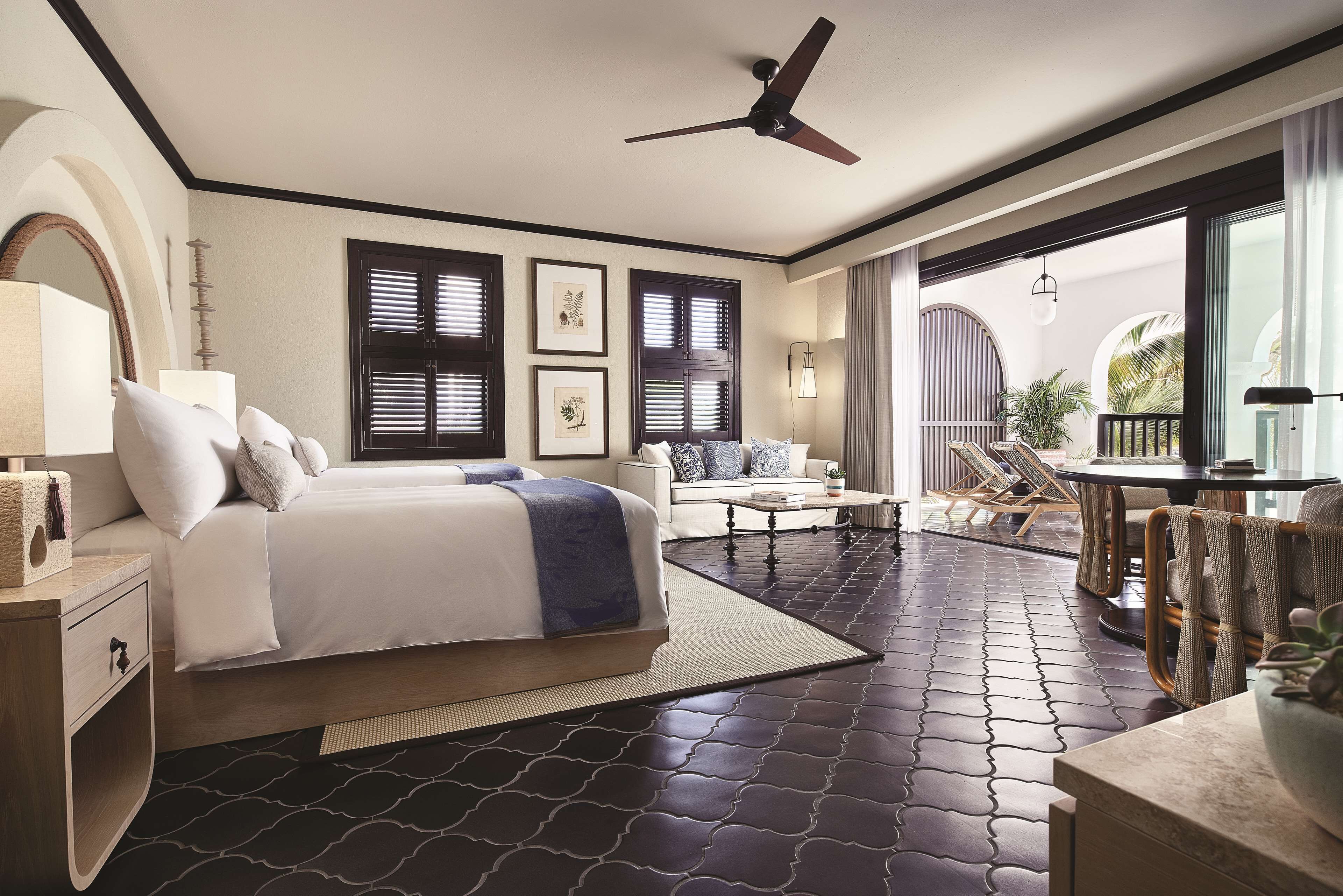 Junior Suite, Beachfront (2 Twins) | Frette Italian sheets, premium bedding, free minibar items, in-room safe