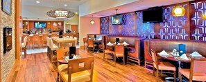 Daily buffet breakfast for a fee - Marriott Anchorage Downtown (Anchorage)