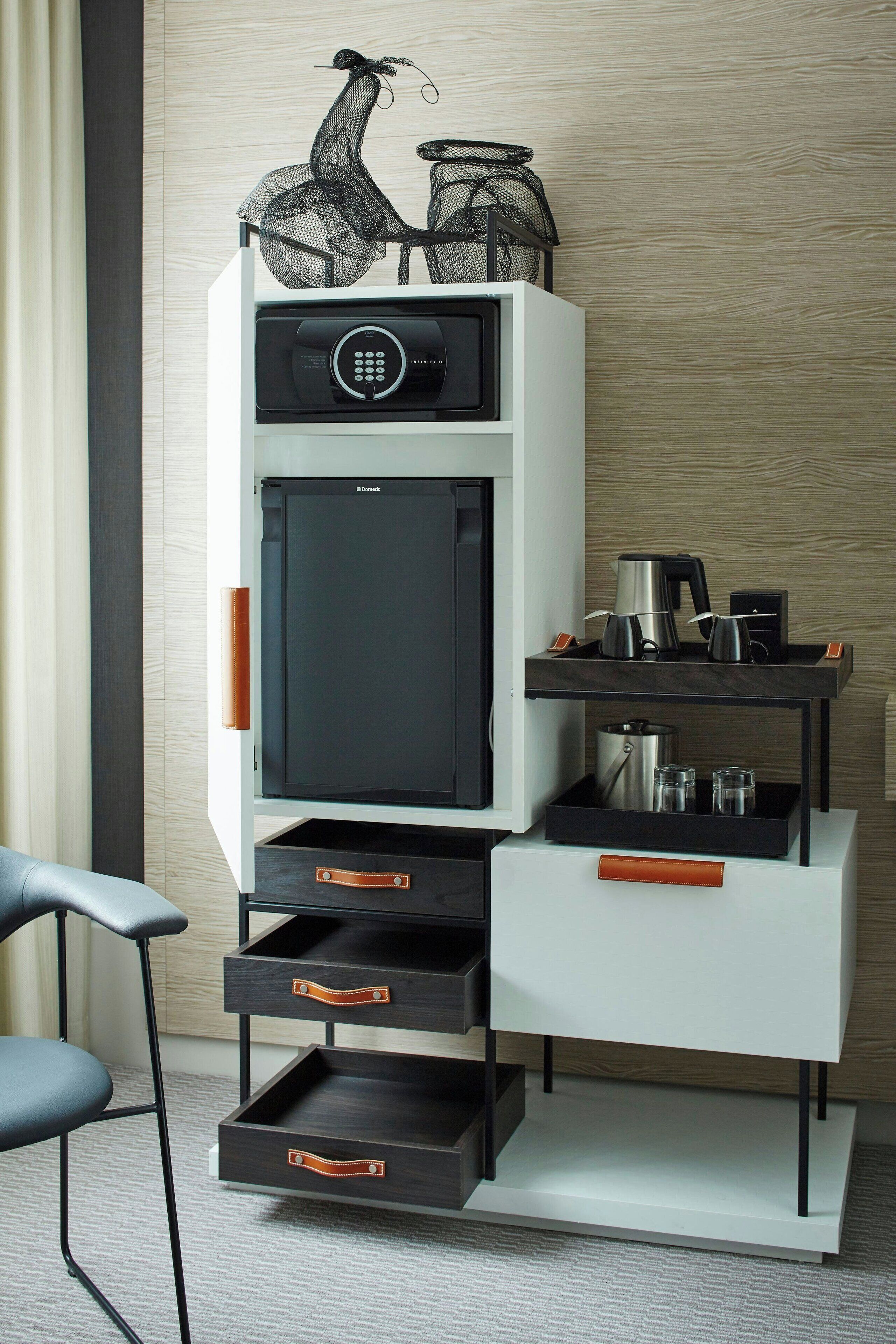 1 bedroom, premium bedding, pillow-top beds, in-room safe