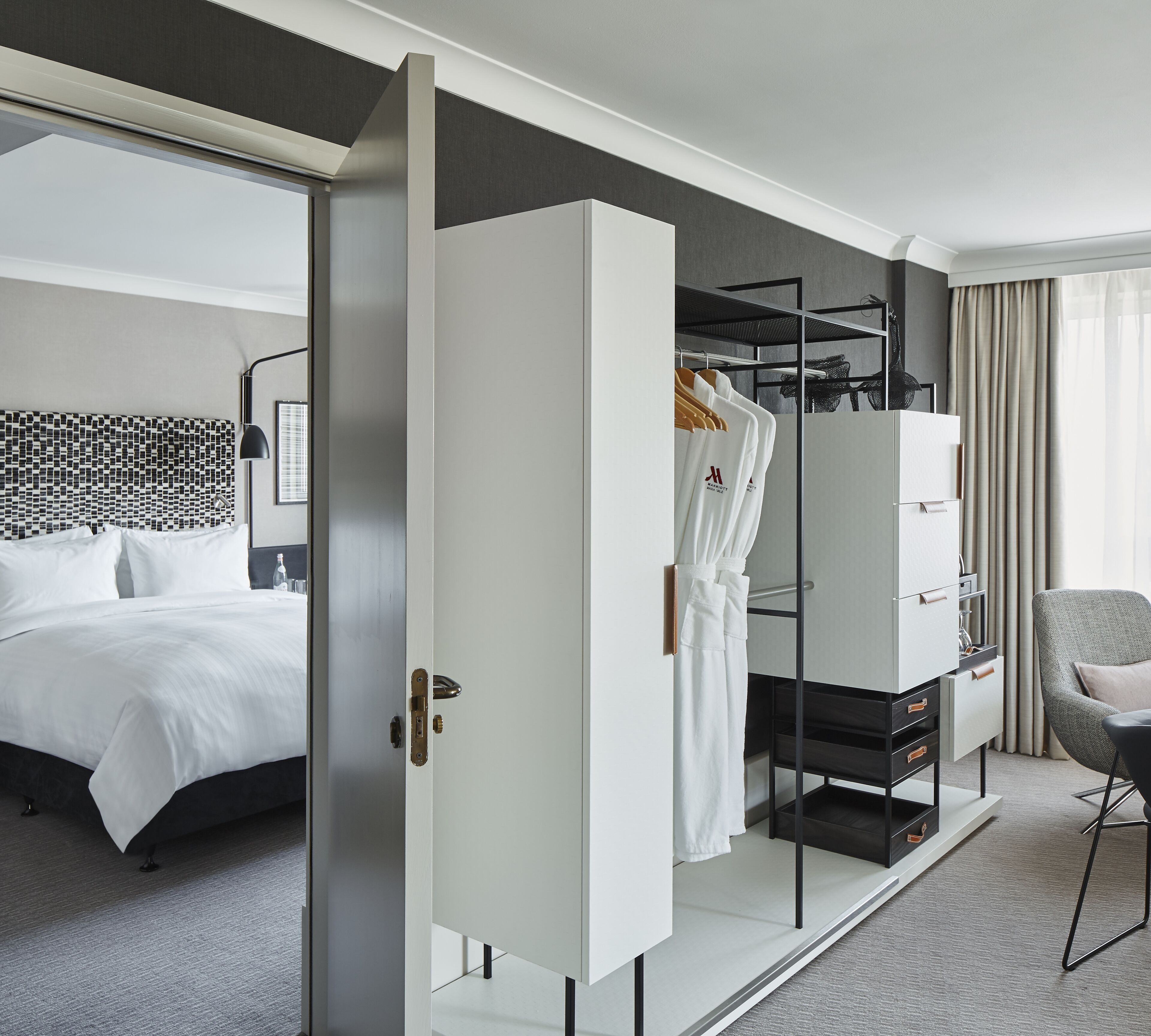 presidential suite, 1 king bed with sofa bed | 1 bedroom, premium bedding, pillow-top beds, in-room safe