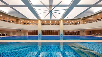 Innenpool, geöffnet von 06:00 Uhr bis 22:00 Uhr, Cabañas (gegen Gebühr)