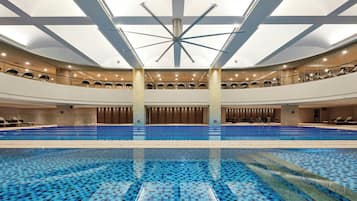 Innenpool, geöffnet von 06:00 Uhr bis 22:00 Uhr, Cabañas (gegen Gebühr)