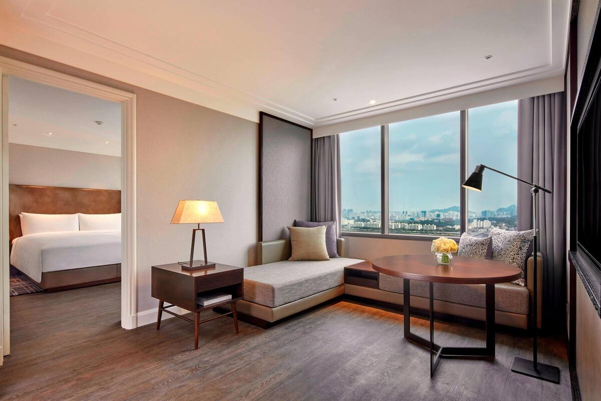 Griffin Suite | 高級寢具、羽絨被、迷你吧、客房內保險箱