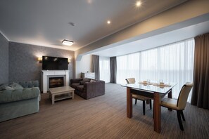 Executive Suite with Park view and balcony - Bellevue Park Hotel Riga (Riga)