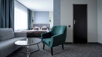 Superior double with Balcony and Park view | Minibar, in-room safe, desk, laptop workspace