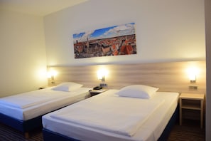 1 quarto, roupas de cama antialérgicas, cofres nos quartos, escrivaninha