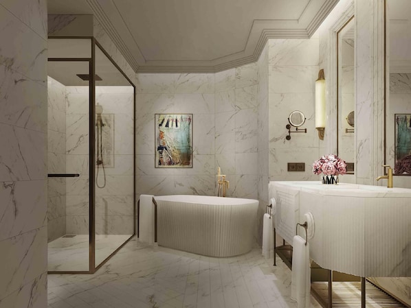 Minibar, in-room safe, desk, laptop workspace - Movenpick Hotel Hanoi Centre (Hanoi)