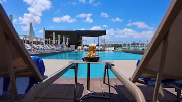 6 restauranter, frokost, lunsj og middag serveres, sjømat