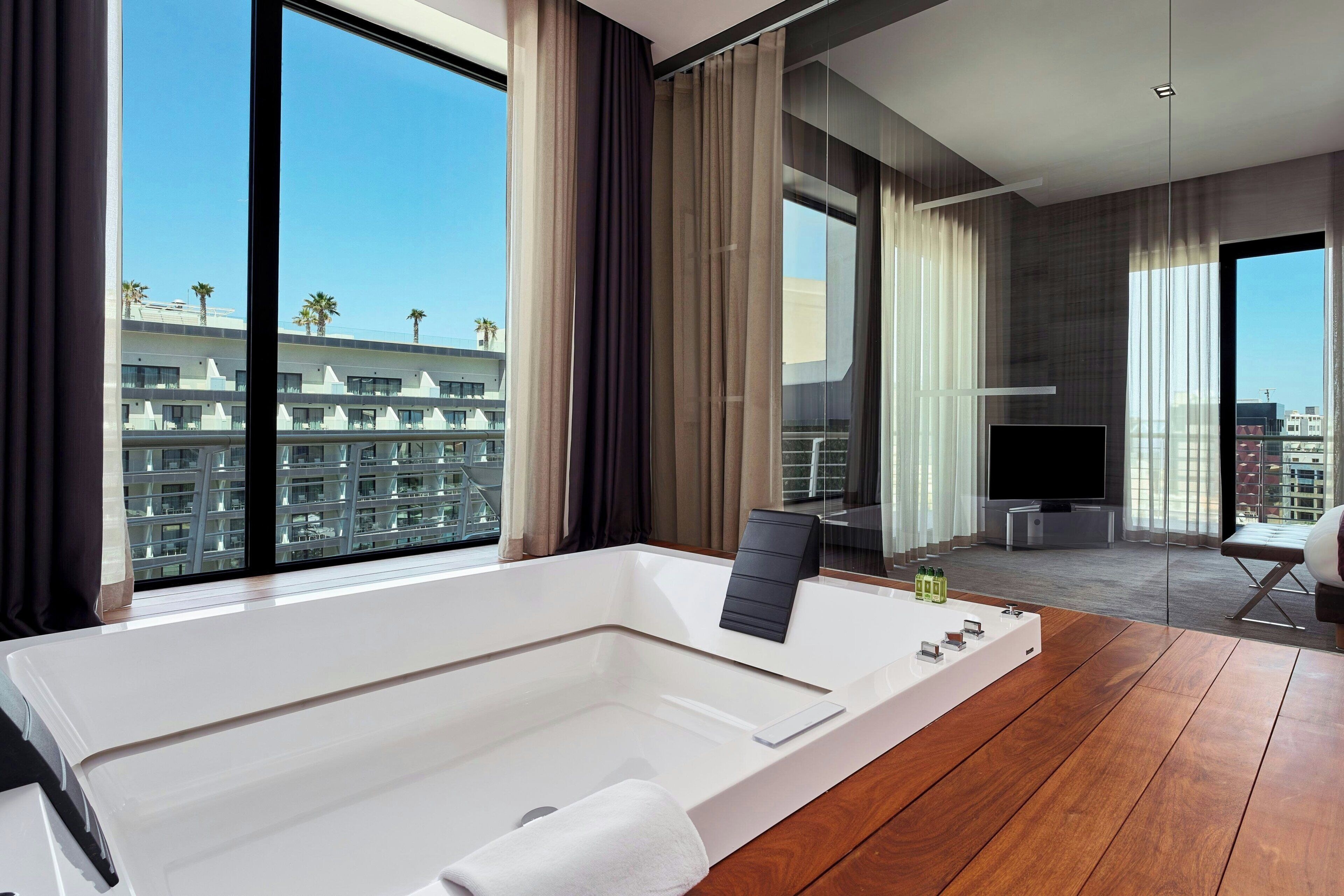 Presidential Suite | Premium bedding, down duvets, minibar, in-room safe