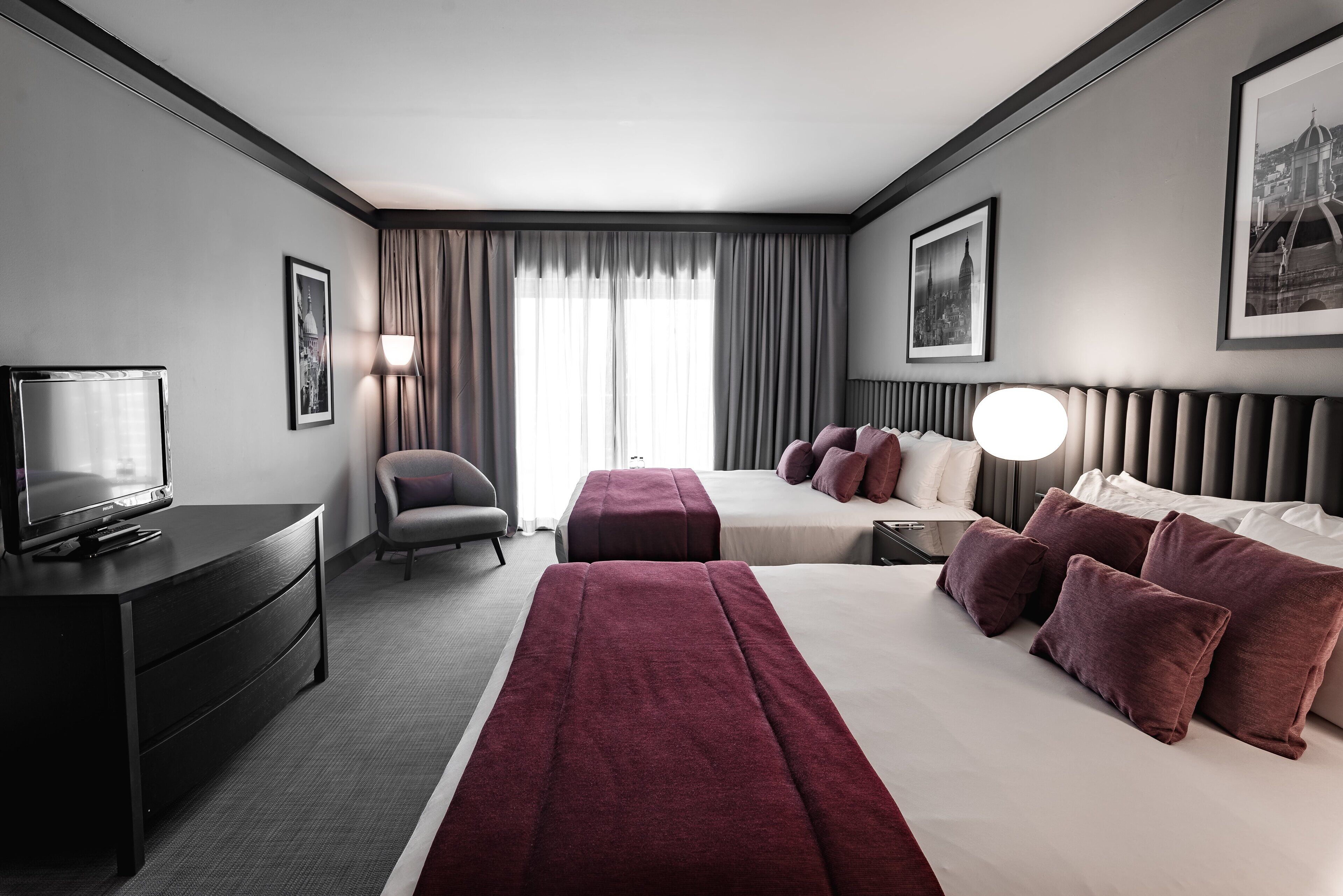 Grand Suite, 2 King beds with Sofabed, Club Lounge Access