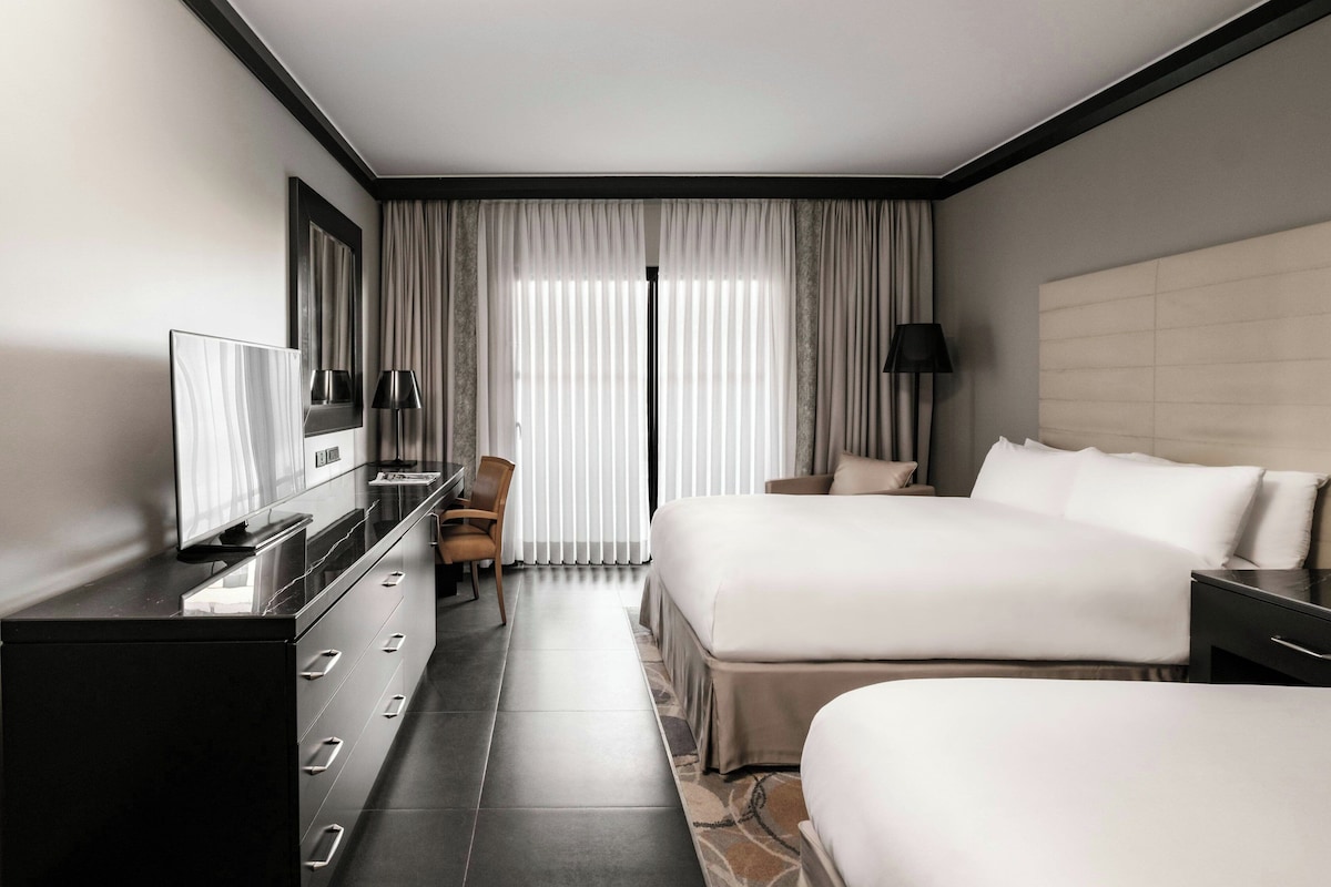 Ropa de cama de alta calidad, edredón y minibar 