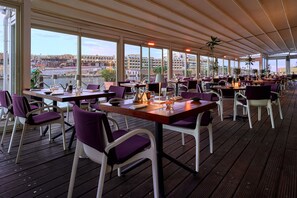 6 restaurants; breakfast, lunch, dinner and brunch served  - InterContinental Malta by IHG (St. Julian's)
