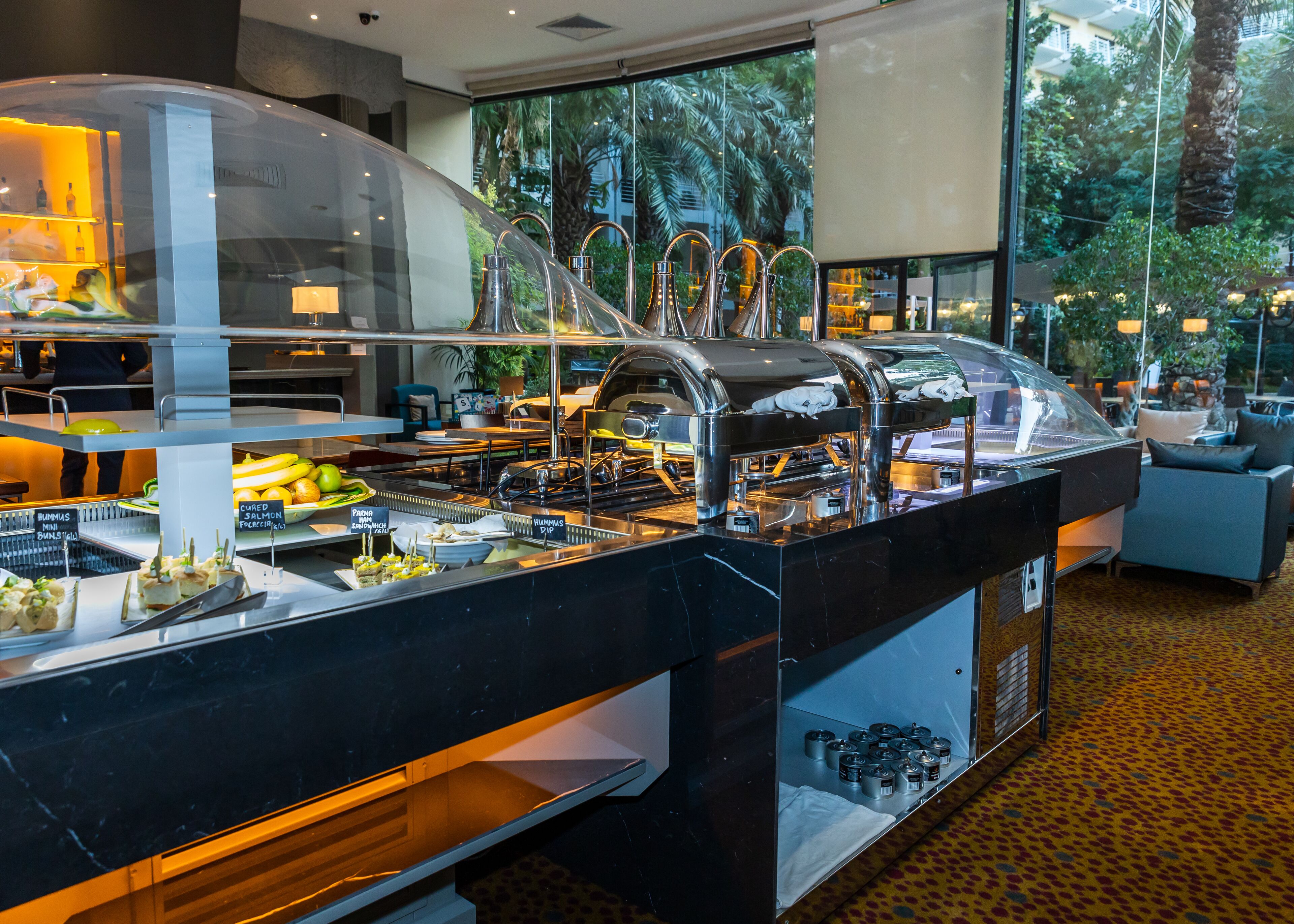 1 bedroom, premium bedding, down duvets, minibar