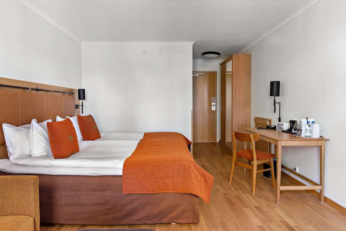 Superior Room, 1 King Bed, Non Smoking