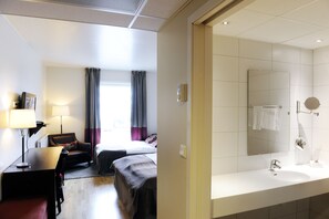 1 bedroom, pillowtop beds, in-room safe, desk