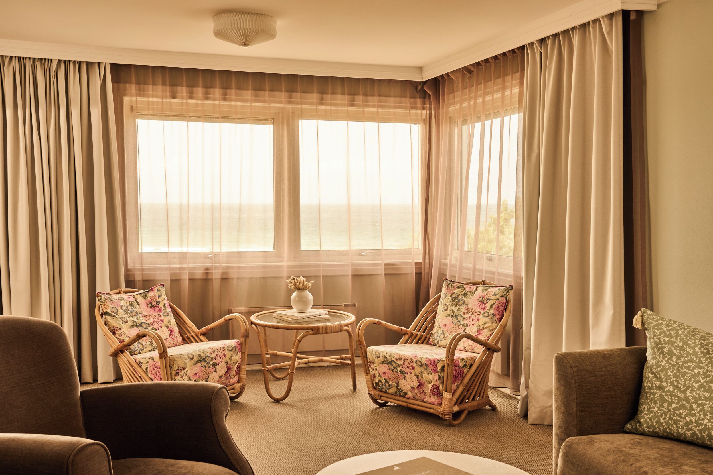 suite, sea view | 1 bedroom, pillow-top beds, in-room safe, desk