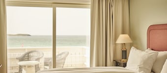 Sola Strand Hotel