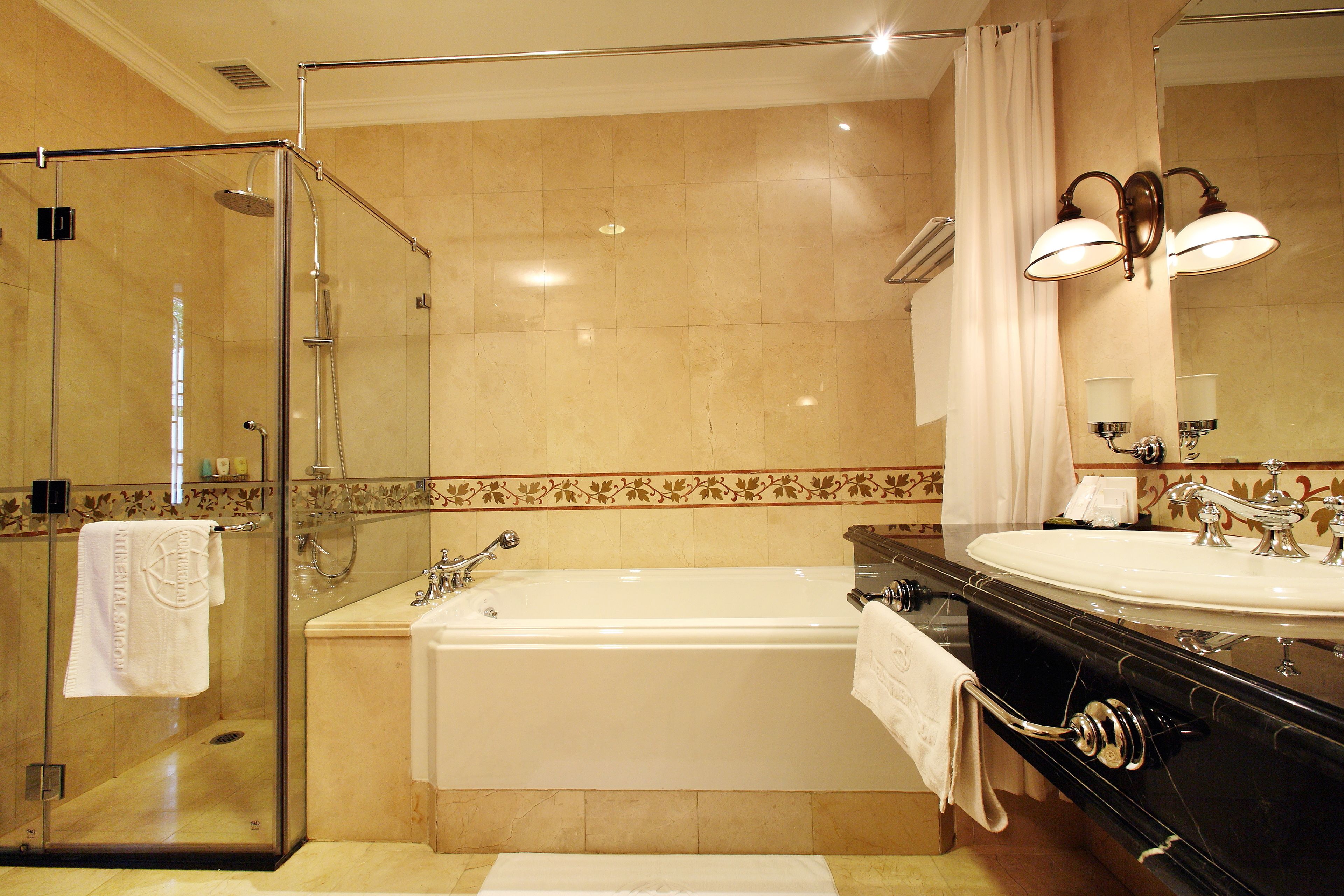 heritage room | bathroom shower
