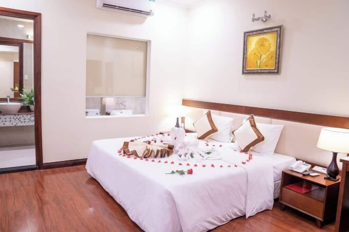 1 bedroom, minibar, in-room safe, desk