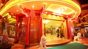 Property entrance - Dong Khanh Hotel (Ho Chi Minh Municipality)