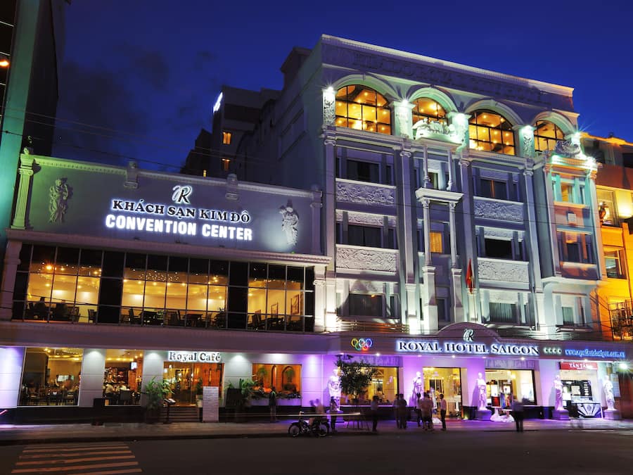 Façade de l’hébergement - soirée/nuit