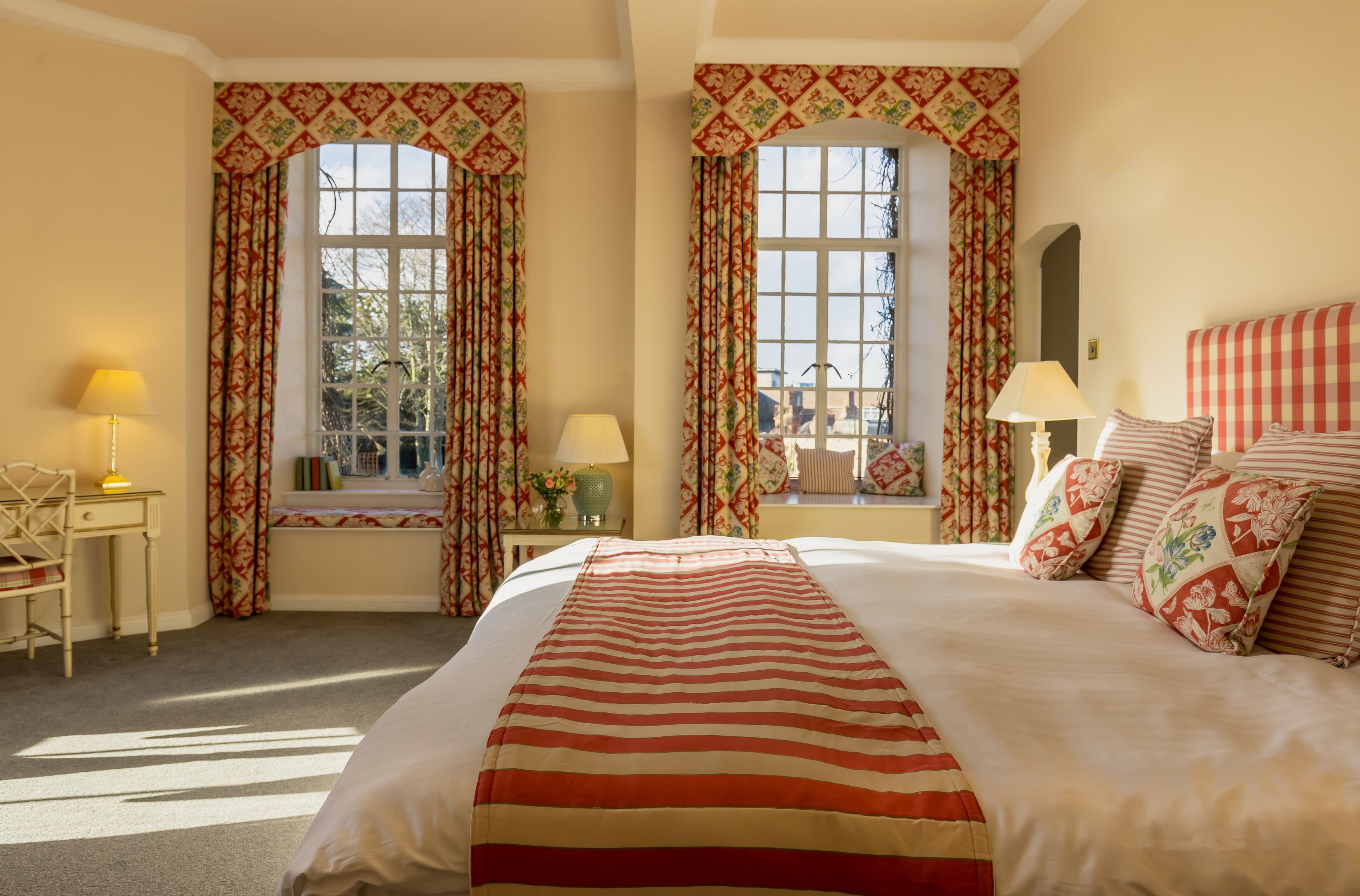 garden room | 1 bedroom, in-room safe, desk, blackout curtains