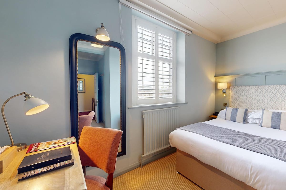 In-room safe, desk, blackout drapes, iron/ironing board