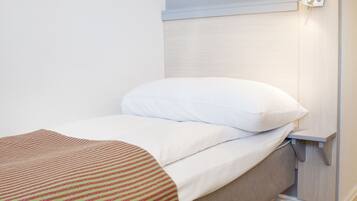 Single Room | Pillowtop beds, minibar, desk, iron/ironing board