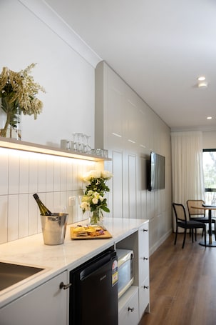 Courtyard Suite. Clare Country Club
