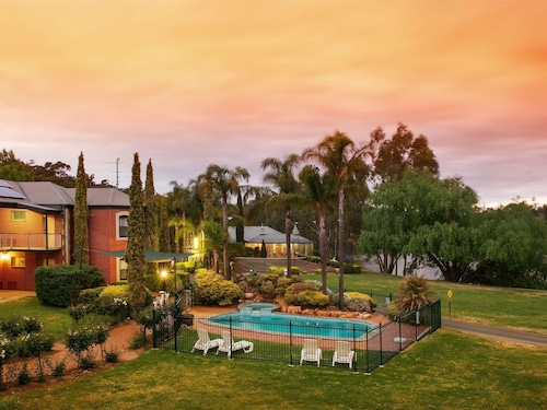 Clare Country Club