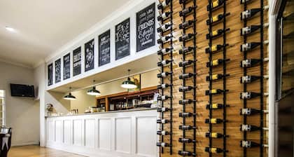 Mercure Ballarat Hotel and Convention Centre