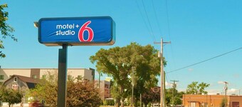 Motel 6 Elkhart, IN