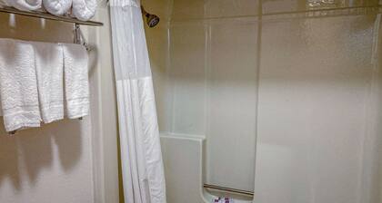 Motel 6 Elkhart, IN