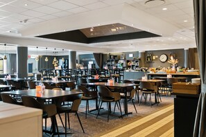 Petit déjeuner buffet compris tous les jours