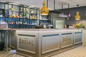 Bar (in der Unterkunft)