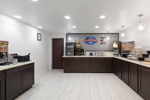 Desayuno continental incluido todos los días 