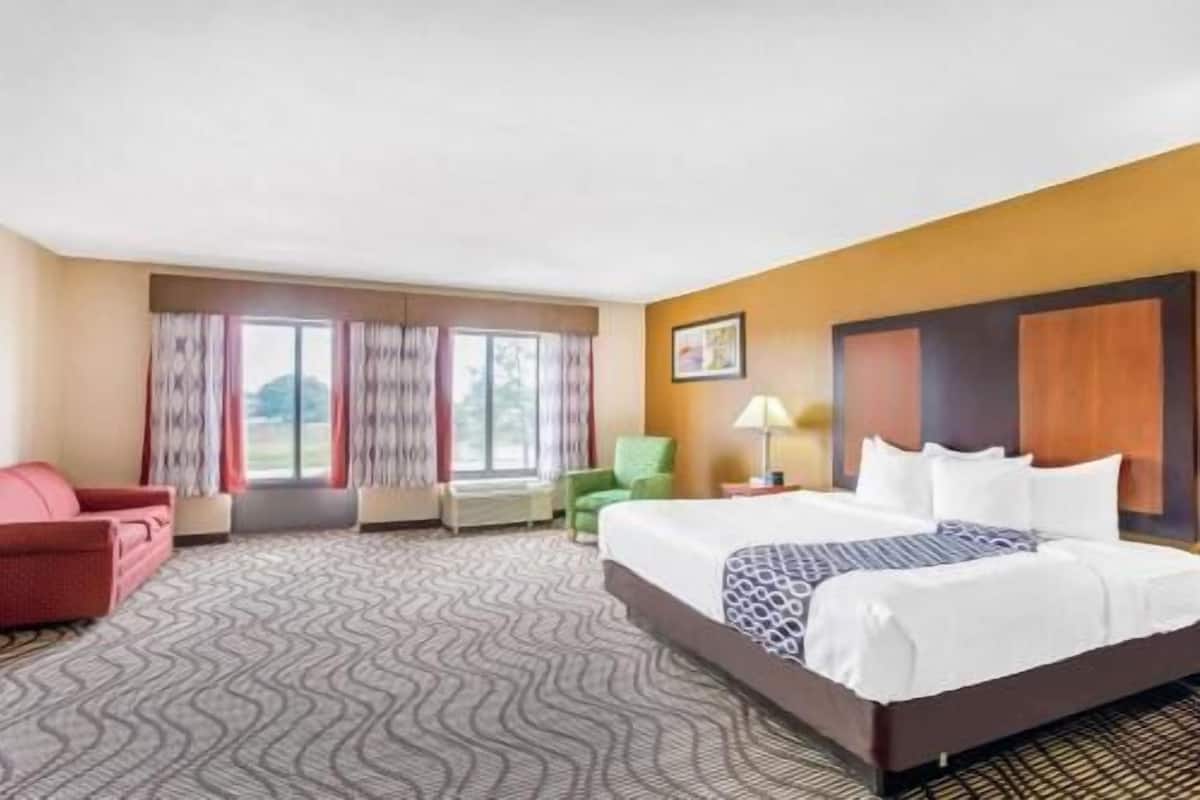 Premium bedding, pillowtop beds, individually decorated