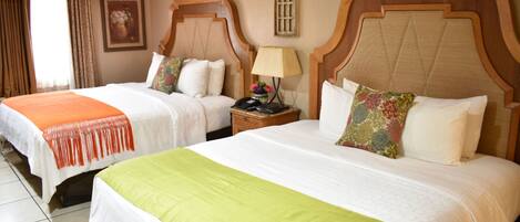Signature Double Room, 1 Bedroom | 1 bedroom, blackout drapes, iron/ironing board, WiFi (free)