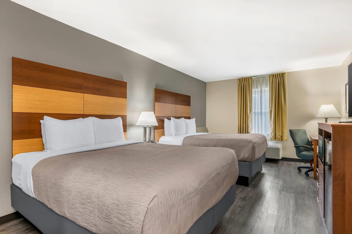 Standard Room, 2 Queen Beds, Non Smoking